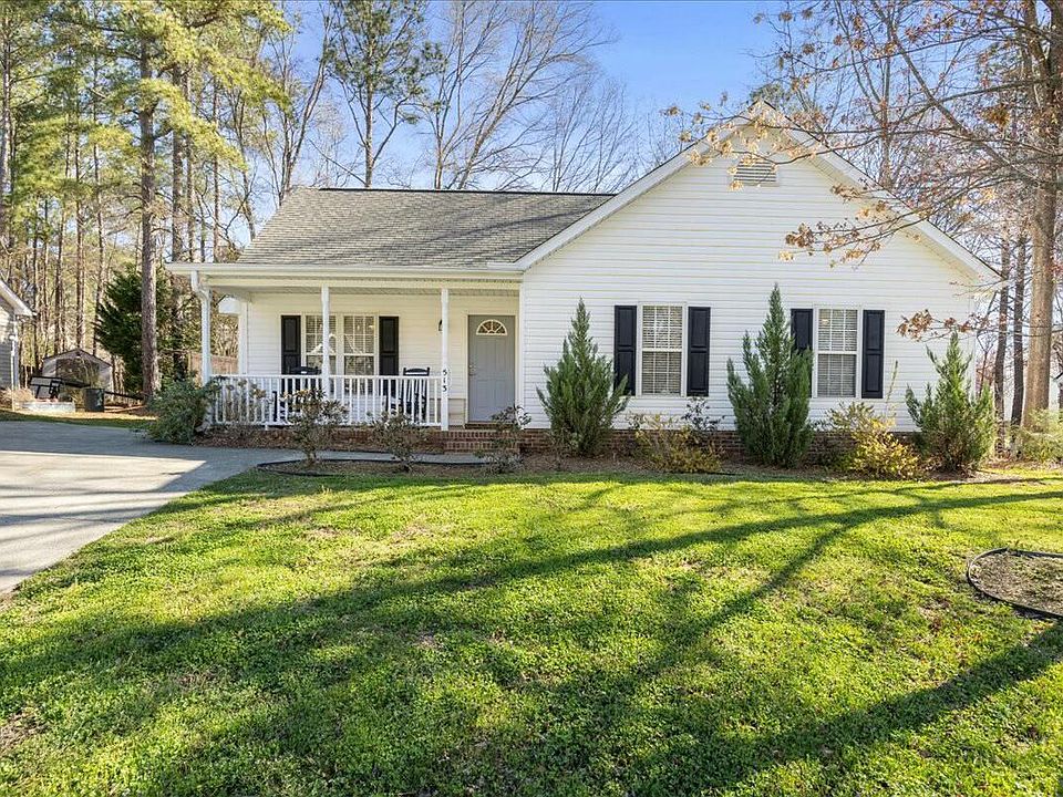 1st image of 513 Jaffiley Ct