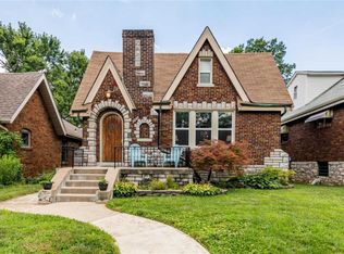 5242 Pernod Ave, Saint Louis, MO 63139