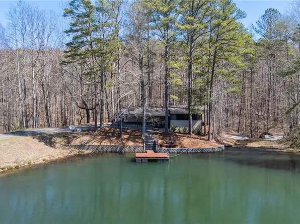 1711 Twin Mountain Lake Cir, Talking Rock, GA 30175