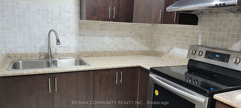 Ajax House for rent - 2 Bedrooms — photo 14