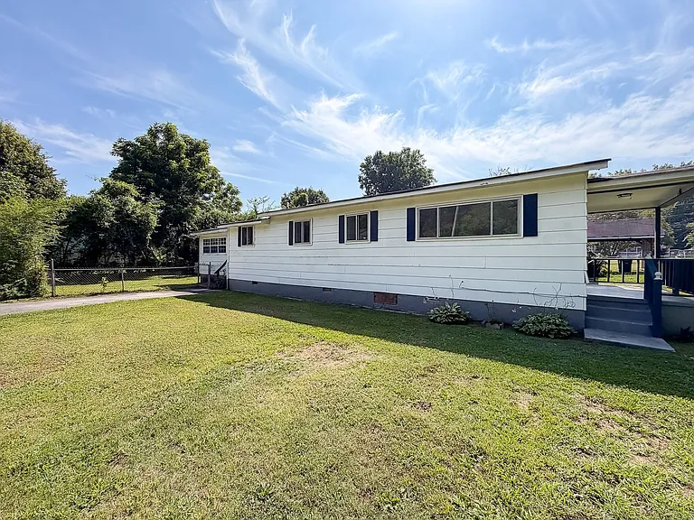 5801 Clover St — Photo 20