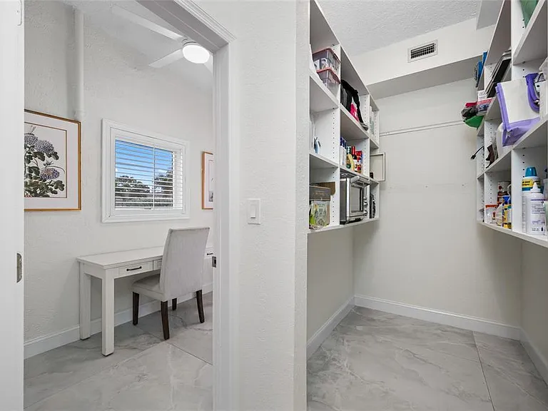 540 59th Ave — Photo 15