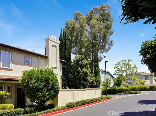 933 Somerville, Irvine, CA 92620