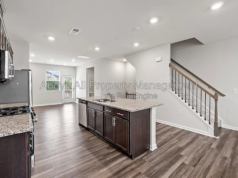 1035 Shoreside Dr — Photo 17