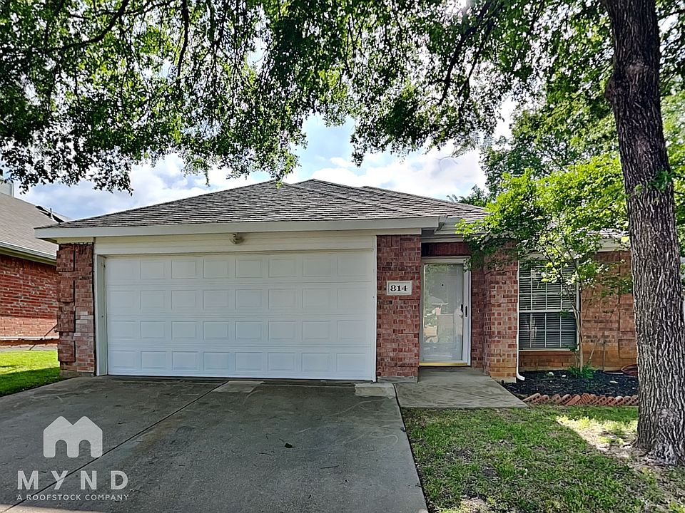1st image of 814 Palomino Dr