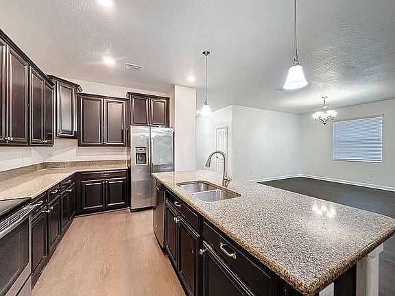 3rd image of 5218 Cortland Dr