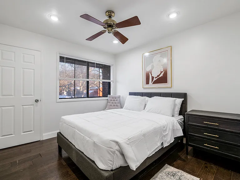 685 Ithaca Pl — Photo 10