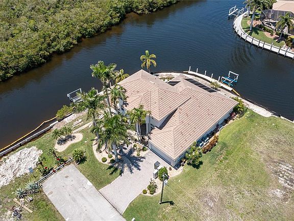 2nd image of 5057 Bal Harbor Blvd