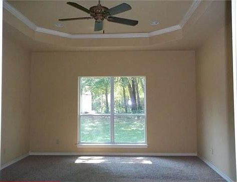 3rd image of 17 Brownwood Dr
