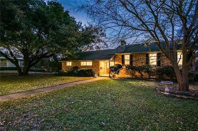 1st image of 6954 Blackwood Dr