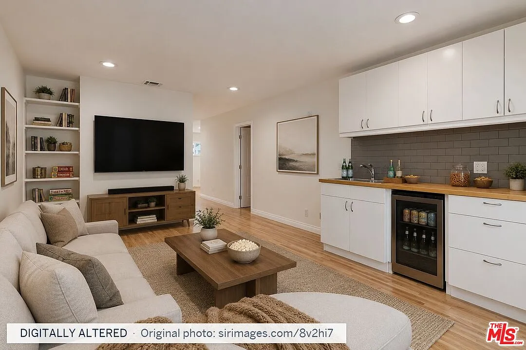 5 bed, 4.0 bath, 3653 sqft, $12,995 — Photo 4