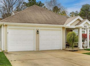 552 Waterford Dr, Manchester, NJ