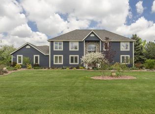 N72W27714 Glacier Pass, Hartland, WI 53029