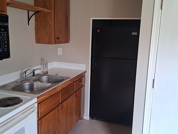 4th image of 15135 Round Lake Blvd NW APT C
