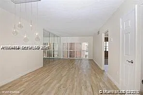 Sunrise Point Condo Bldg — Photo 2