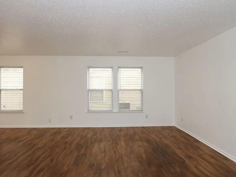 7937 Cork Bend Ln — Photo 7