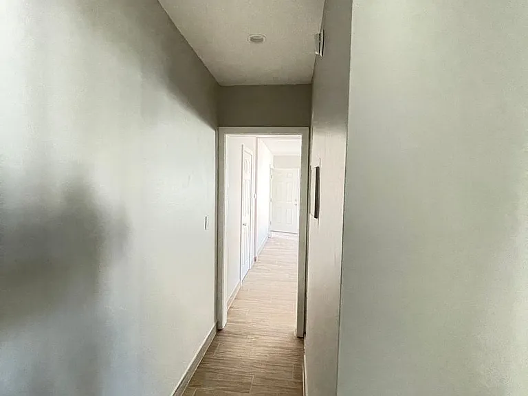 9949 Pinewood Ave — Photo 17