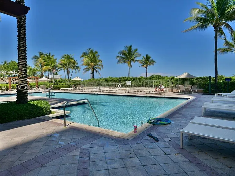 2080 S Ocean Dr #303 — Photo 12