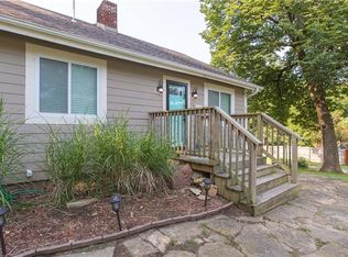 116 Grove Ave, Bonner Springs, KS 66012