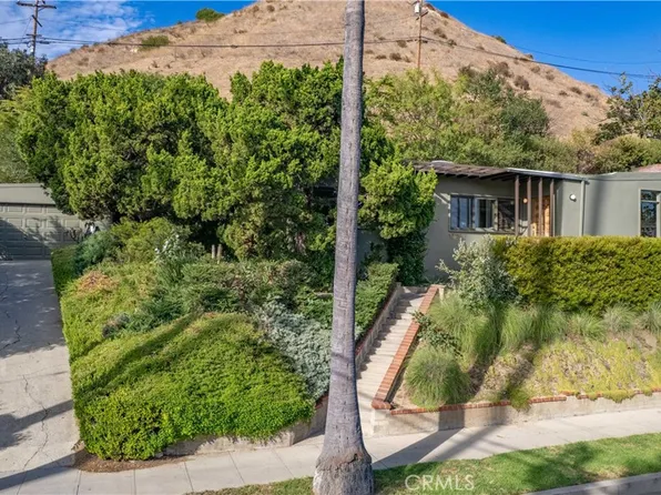 1011 W Mountain St, Glendale, CA 91202