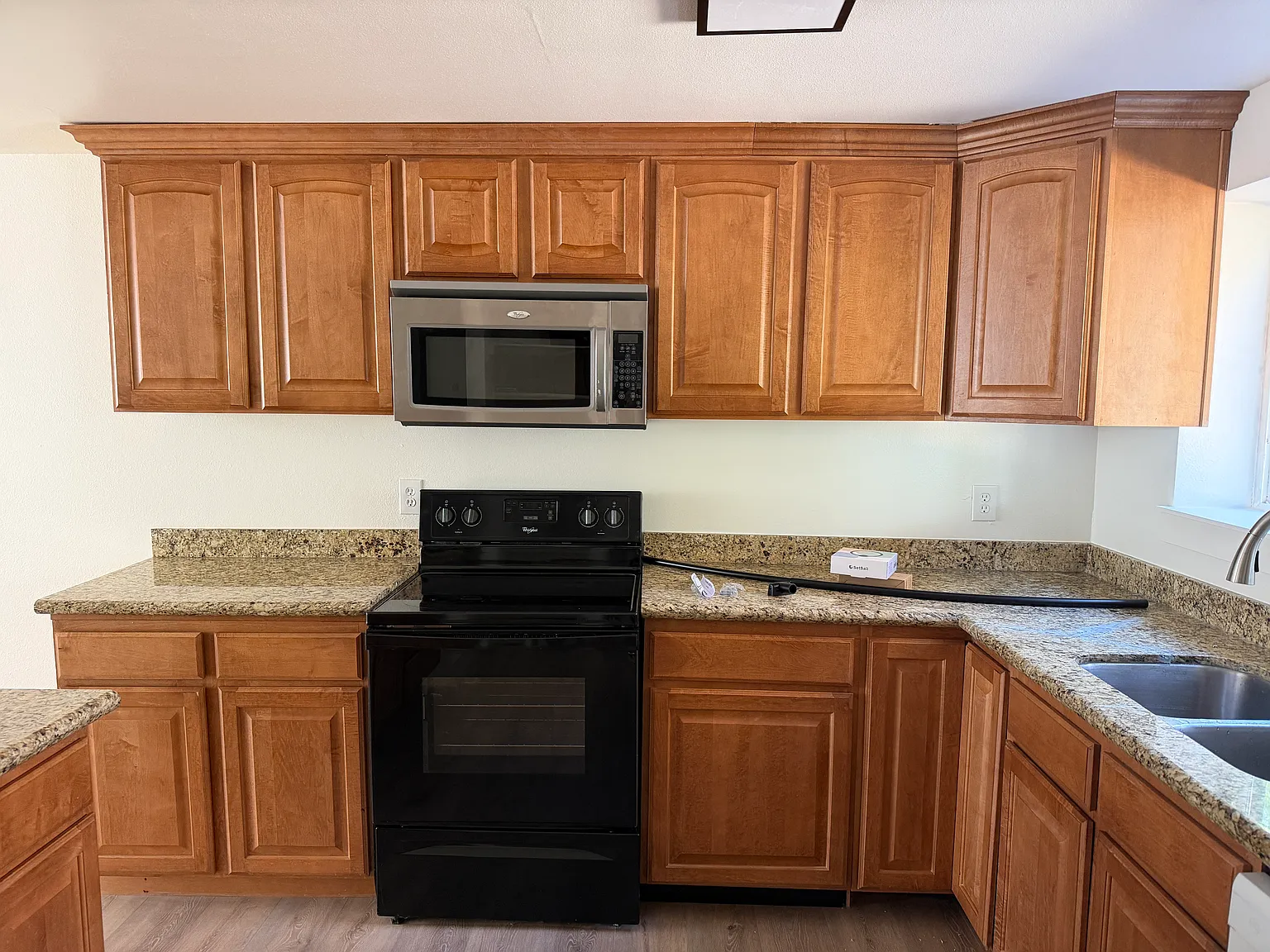 3 bed, 1100 sqft, $1,725 — Photo 4