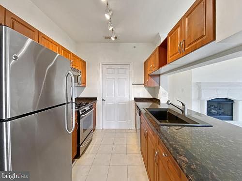 2nd image of 12901 Centre Park Cir #420A