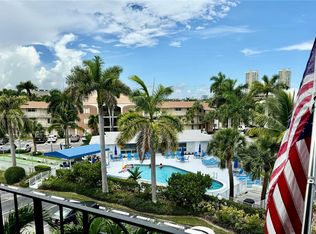 455 Paradise Isle Blvd APT 404, Hallandale Beach, FL 33009