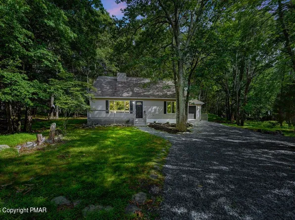 113 Messerle Ct, Bushkill, PA 18324