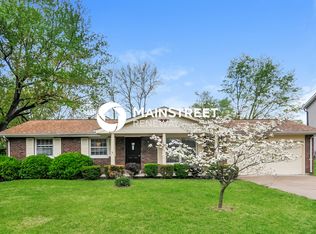 3044 Mockingbird Dr, Saint Charles, MO 63301