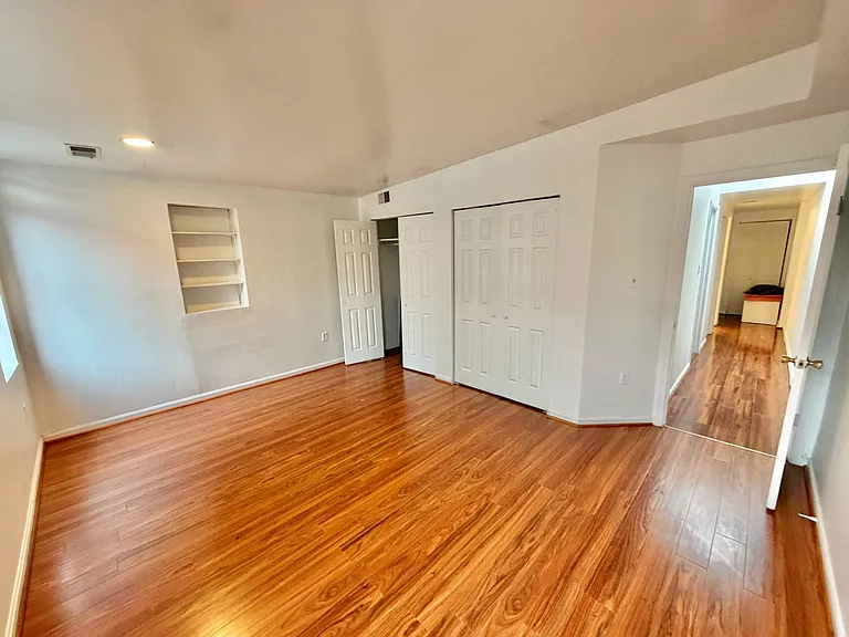 2407 18th St NW — Photo 26