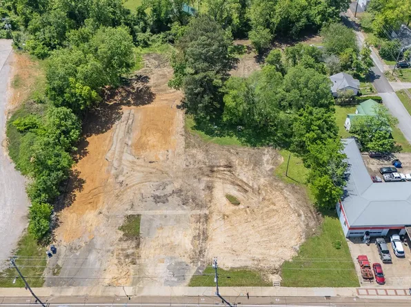 211 E Main St, Adamsville, TN 38310