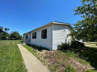 555 Huntsbridge Rd, Matteson, IL 60443