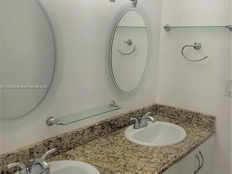 100 Bayview Dr #208 — Photo 6