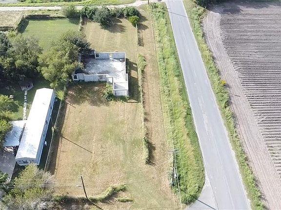 2nd image of 1925 Ash Ave