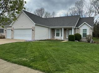 523 Sierra Ridge Ave, Pacific, MO 63069