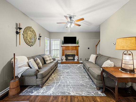 5th image of 3142 Arrow Ln