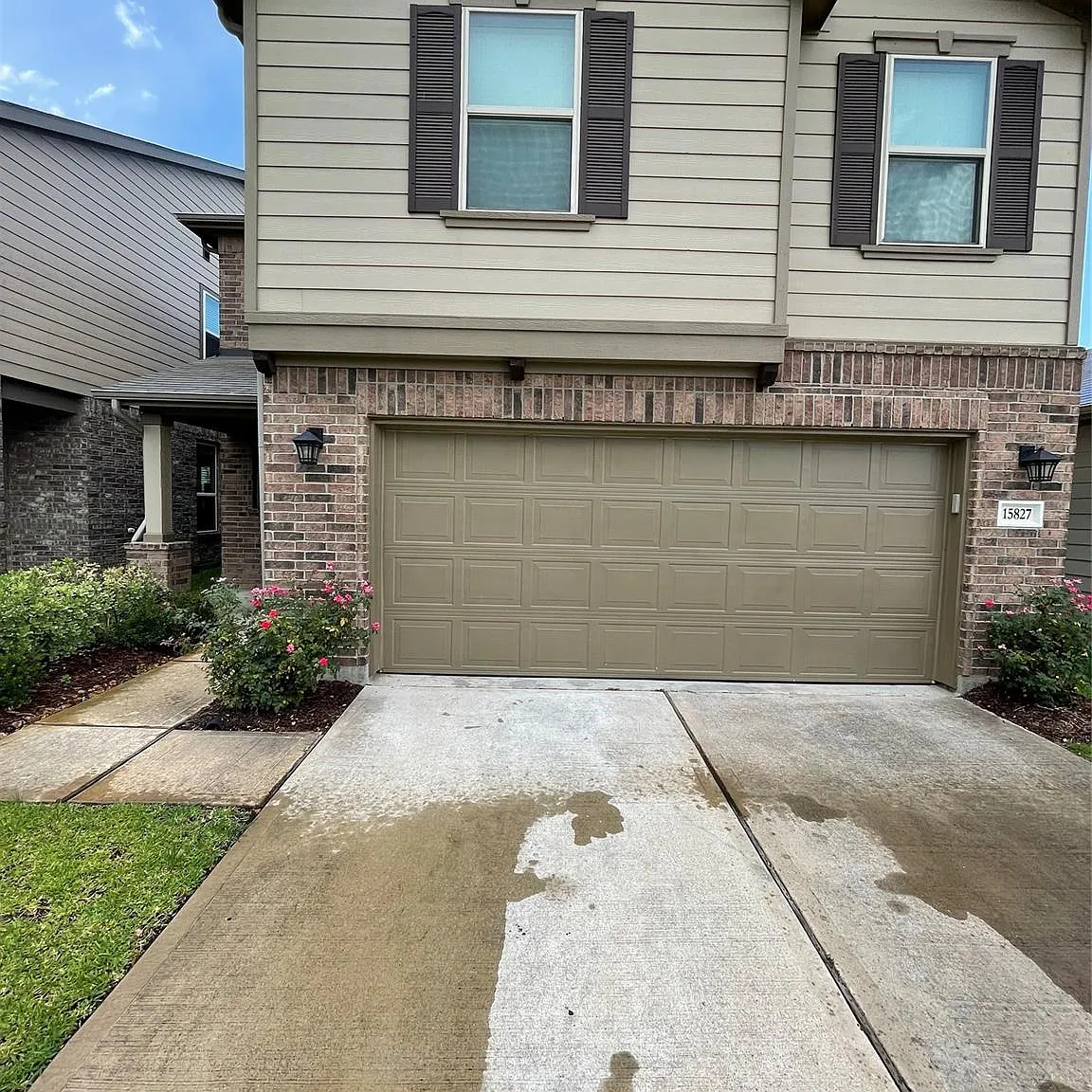 3 bed, 2.5 bath, 1984 sqft, $2,100 — Photo 2