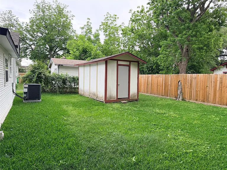 4103 Delhi St — Photo 8