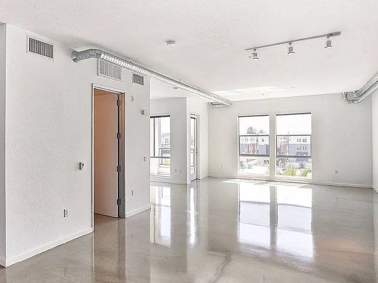 210 Third Lofts — Photo 26