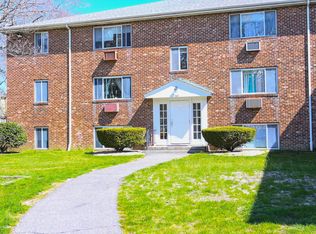 307 Main St UNIT 1, Hyannis, MA 02601