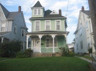 1111 3rd St, Catasauqua, PA 18032