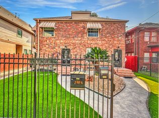 2104 Winbern St, Houston, TX 77004