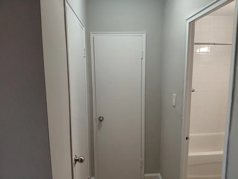 65 Windermere Ave — Photo 18