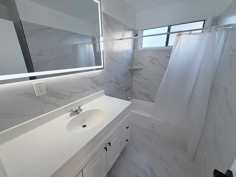 7328 Vista Del Monte Ave #1 — Photo 11
