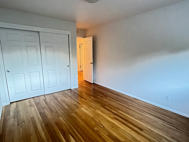 310 Alma Ln — Photo 40