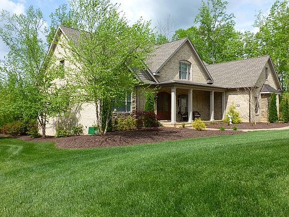 2nd image of 10 White Poplar Ct