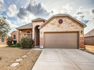 124 Manor Ln, Waxahachie, TX 75165