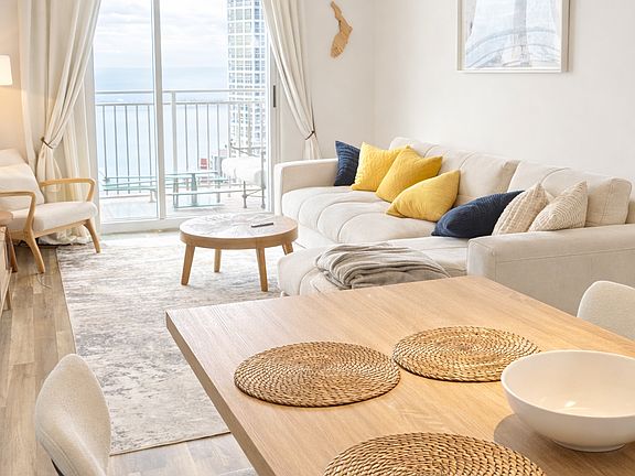 3rd image of 185 SE 14th Ter #Penthouse 04