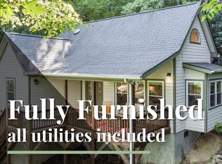 37 Smokey Mountain Dr, Swannanoa, NC 28778