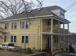 208 Bracken St, Cranston, RI 02920